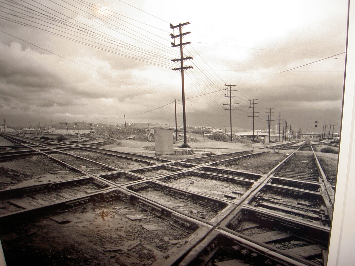 Photography Of Gil Ortiz - Miracle on 35th Street Holiday Cocktail Party, Art Exhibit and Toy Drive 2007
