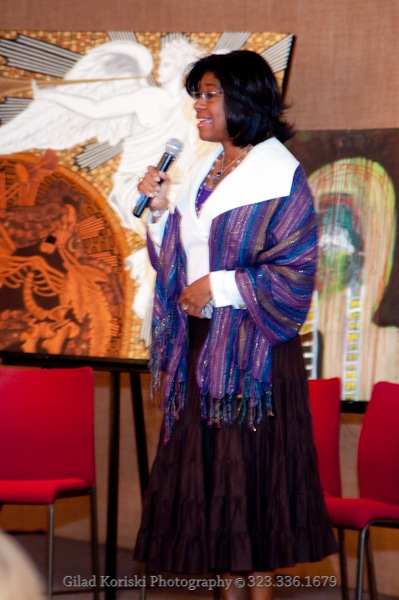 DIALOGS OF THE HEART A Curated Exhibition Experience