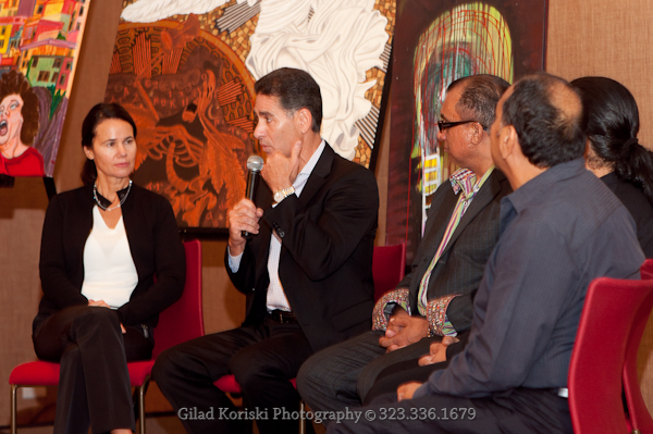 DIALOGS OF THE HEART A Curated Exhibition Experience