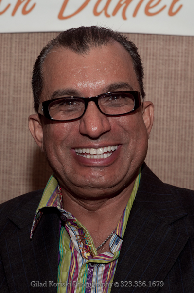 DIALOGS OF THE HEART A Curated Exhibition Experience